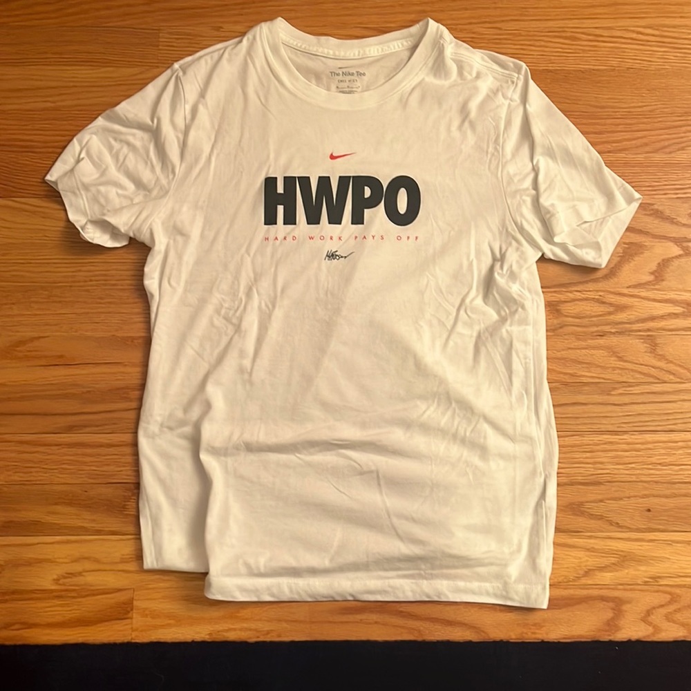 LIMITED EDITION Mens Medium Nike T-Shirt